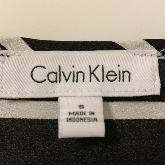 Calvin Klein Striped Top - Picture 3 of 4